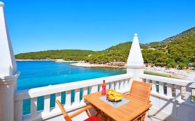 Villa Stonehouse 2